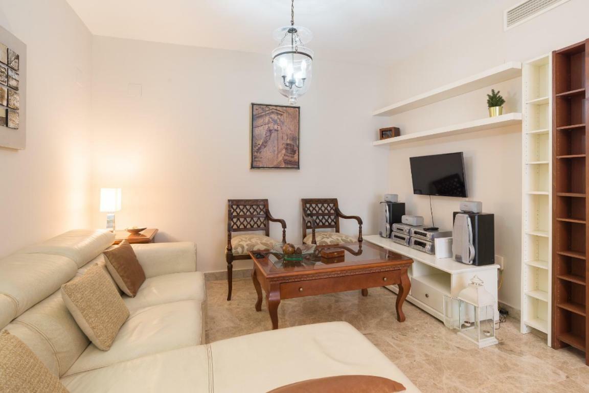 Keywise Perfect Location Next To Maria Zambrano Station, Central , Beach ,Pool And Free Parking Малага Экстерьер фото